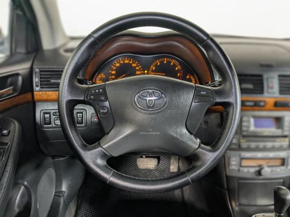 Toyota Avensis II Рестайлинг с пробегом 2006 года, цена 809 900 рублей, 228800 км, седан, Автокод Объявления