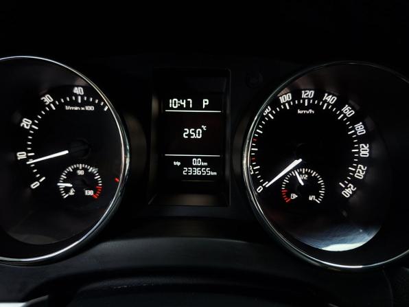 Skoda Yeti I Рестайлинг с пробегом 2014 года, цена 1 000 000 рублей, 233654 км, внедорожник, Автокод Объявления