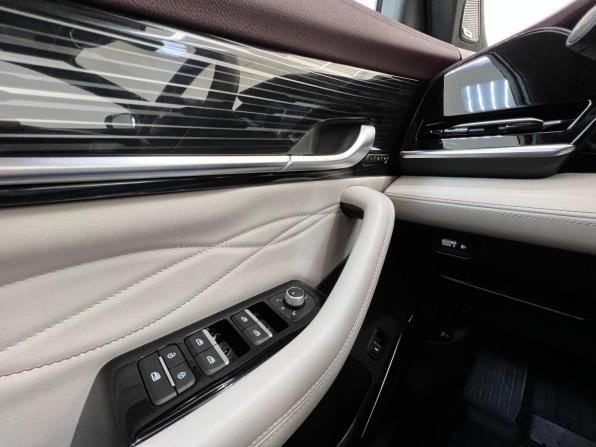 Geely Monjaro I с пробегом 2023 года, цена 3 295 000 рублей, 49905 км, внедорожник, Автокод Объявления