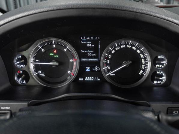 Toyota Land Cruiser 200 Series Рестайлинг 2 с пробегом 2017 года, цена 6 369 000 рублей, 228011 км, внедорожник, Автокод Объявления