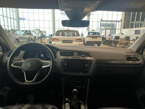 Volkswagen Tiguan II Рестайлинг с пробегом 2021 года, цена 3 990 000 рублей, 33708 км, внедорожник, Автокод Объявления