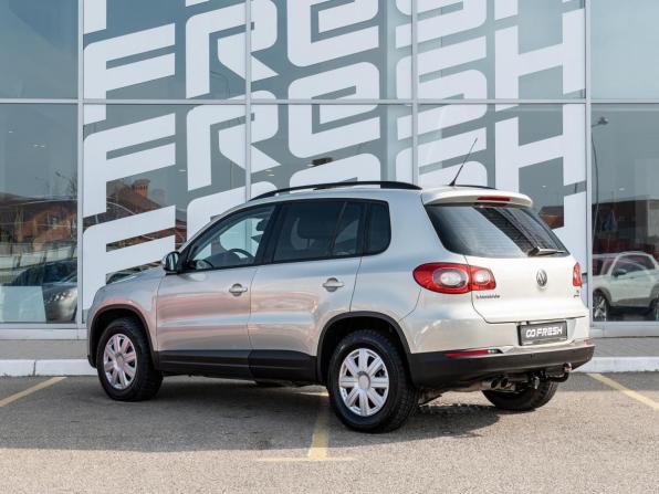 Volkswagen Tiguan I с пробегом 2011 года, цена 1 095 000 рублей, 180284 км, внедорожник, Автокод Объявления