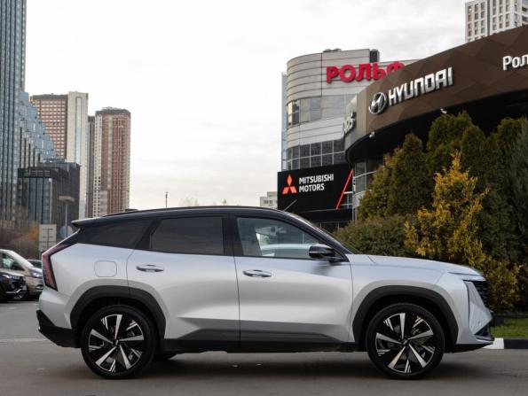 Geely Atlas II с пробегом 2024 года, цена 2 788 000 рублей, 51333 км, внедорожник, Автокод Объявления