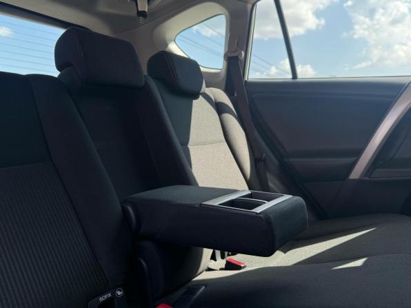 Toyota RAV4 IV (XA40) с пробегом 2015 года, цена 2 350 000 рублей, 114000 км, внедорожник, Автокод Объявления