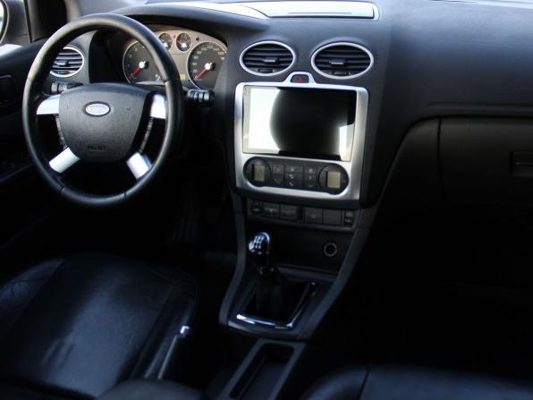 Ford Focus II с пробегом 2005 года, цена 379 000 рублей, 295106 км, седан, Автокод Объявления
