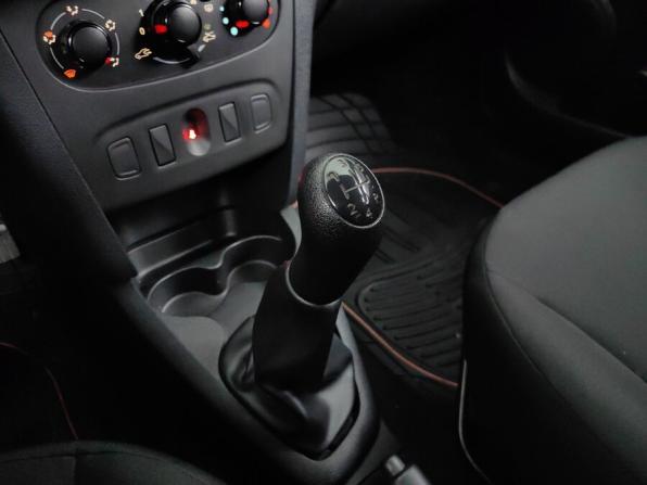Renault Sandero II Рестайлинг с пробегом 2019 года, цена 898 000 рублей, 105314 км, хэтчбек, Автокод Объявления