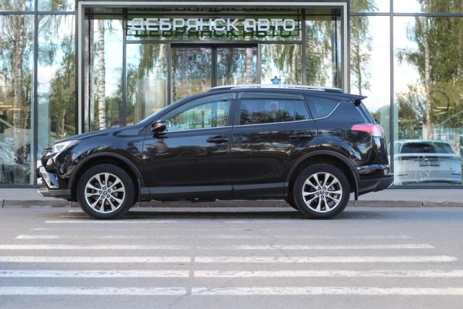 Toyota RAV4 IV (XA40) Рестайлинг с пробегом 2017 года, цена 2 840 000 рублей, 114804 км, внедорожник, Автокод Объявления