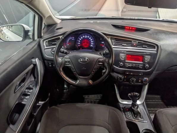 Kia Ceed II Рестайлинг с пробегом 2016 года, цена 1 385 000 рублей, 117412 км, хэтчбек, Автокод Объявления