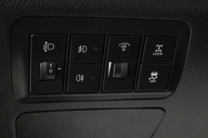 Hyundai Santa Fe II Рестайлинг с пробегом 2011 года, цена 1 379 000 рублей, 260000 км, внедорожник, Автокод Объявления