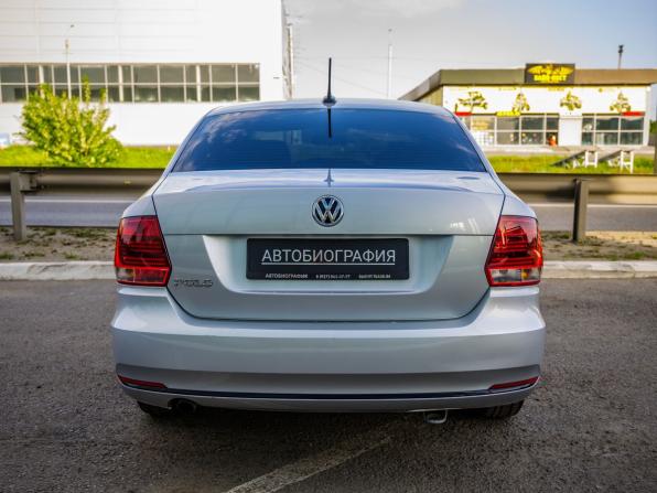 Volkswagen Polo V Рестайлинг с пробегом 2018 года, цена 1 348 000 рублей, 98379 км, седан, Автокод Объявления