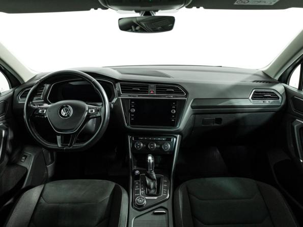 Volkswagen Tiguan II с пробегом 2017 года, цена 2 799 000 рублей, 38944 км, внедорожник, Автокод Объявления
