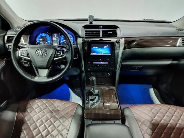 Toyota Camry VII (XV50) Рестайлинг с пробегом 2015 года, цена 1 990 000 рублей, 128000 км, седан, Автокод Объявления