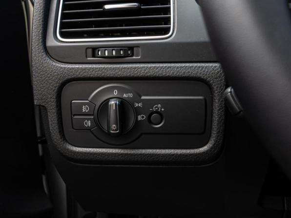 Volkswagen Touareg II с пробегом 2012 года, цена 1 860 000 рублей, 254571 км, внедорожник, Автокод Объявления