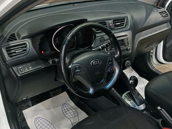 Kia Rio III Рестайлинг с пробегом 2016 года, цена 1 074 000 рублей, 132470 км, седан, Автокод Объявления