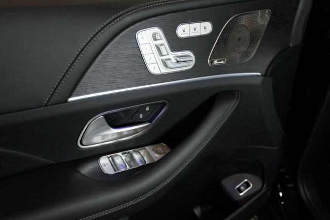 Новый Mercedes-Benz GLE II (V167) Рестайлинг 2026 года, цена 15 215 000 рублей, внедорожник, Автокод Объявления