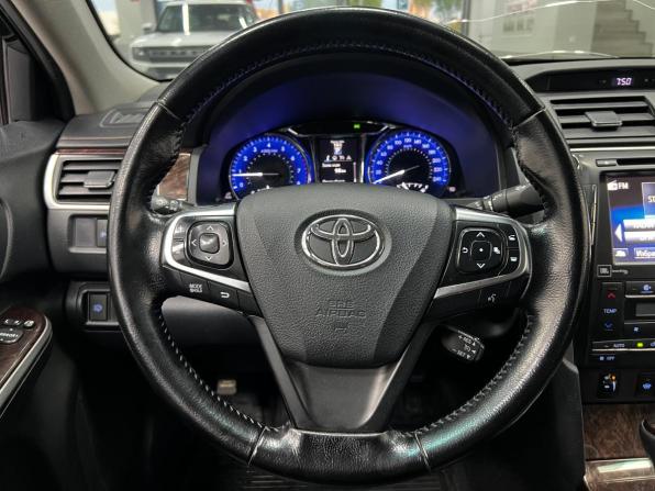 Toyota Camry VII (XV50) Рестайлинг с пробегом 2016 года, цена 2 199 000 рублей, 150726 км, седан, Автокод Объявления