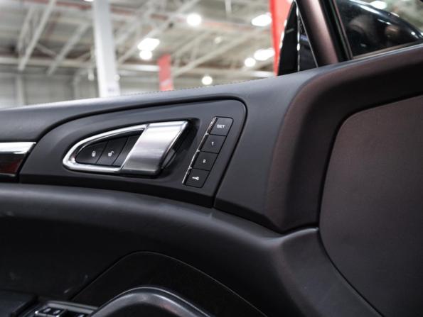 Porsche Cayenne II Рестайлинг (958) с пробегом 2017 года, цена 4 499 700 рублей, 99926 км, внедорожник, Автокод Объявления