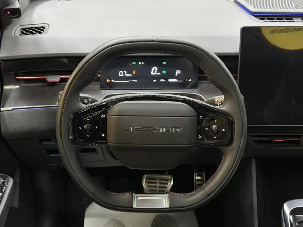 JETOUR DASHING I с пробегом 2023 года, цена 2 497 000 рублей, 140 км, внедорожник, Автокод Объявления
