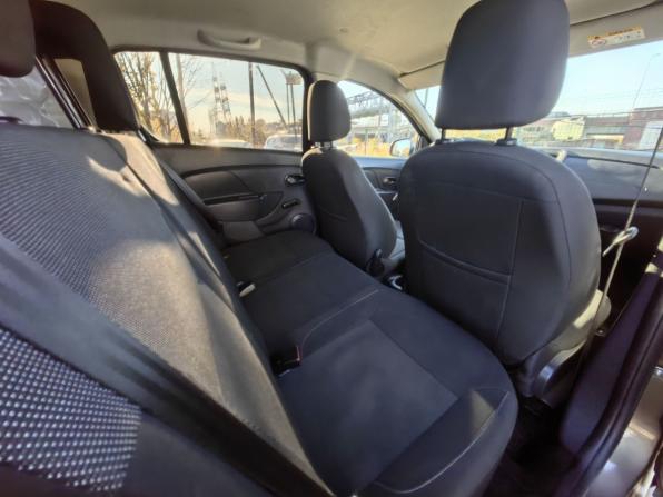Renault Sandero II Рестайлинг с пробегом 2019 года, цена 1 229 000 рублей, 90100 км, хэтчбек, Автокод Объявления