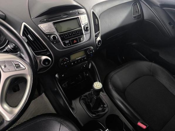 Hyundai ix35 I с пробегом 2013 года, цена 775 000 рублей, 298063 км, внедорожник, Автокод Объявления