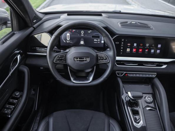 Geely Monjaro I с пробегом 2025 года, цена 3 739 000 рублей, 13929 км, внедорожник, Автокод Объявления