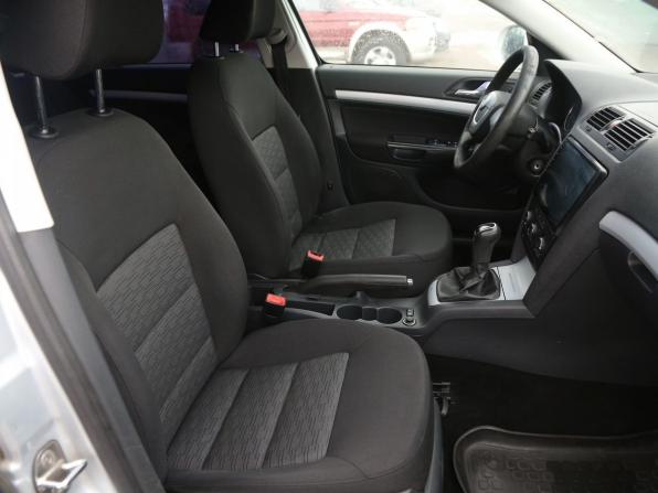 Skoda Octavia II (A5) Рестайлинг с пробегом 2011 года, цена 585 000 рублей, 248000 км, лифтбек, Автокод Объявления