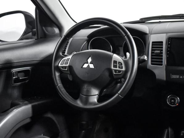 Mitsubishi Outlander II Рестайлинг с пробегом 2011 года, цена 800 000 рублей, 255017 км, внедорожник, Автокод Объявления
