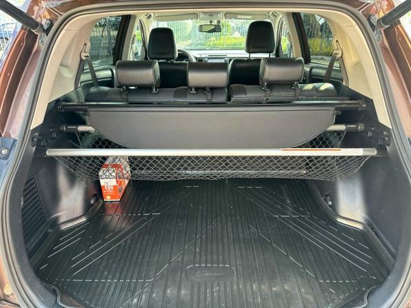 Toyota RAV4 IV (XA40) Рестайлинг с пробегом 2017 года, цена 2 370 000 рублей, 158642 км, внедорожник, Автокод Объявления