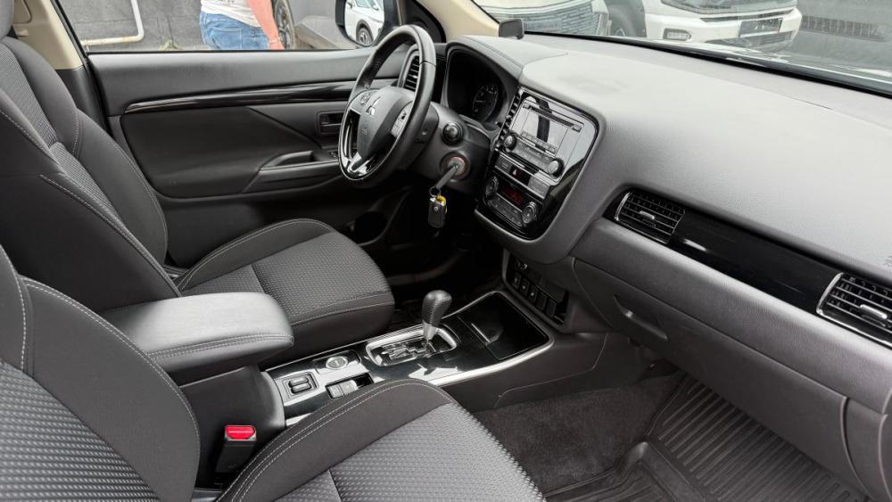 Mitsubishi Outlander III Рестайлинг 3 Санкт-Петербург  - изображение 10