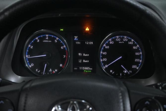 Toyota RAV4 IV (XA40) Рестайлинг с пробегом 2018 года, цена 2 570 000 рублей, 116000 км, внедорожник, Автокод Объявления