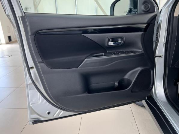 Mitsubishi Outlander III Рестайлинг 3 с пробегом 2018 года, цена 1 899 000 рублей, 92417 км, внедорожник, Автокод Объявления