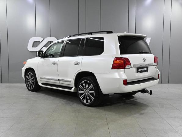 Toyota Land Cruiser 200 Series Рестайлинг 1 с пробегом 2015 года, цена 4 349 000 рублей, 178173 км, внедорожник, Автокод Объявления