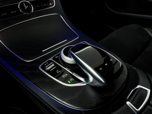 Mercedes-Benz E-Класс V (W213 S213 C238) с пробегом 2019 года, цена 3 200 000 рублей, 139012 км, седан, Автокод Объявления