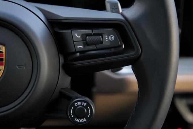Porsche Cayenne III Рестайлинг с пробегом 2023 года, цена 17 495 000 рублей, 10172 км, внедорожник, Автокод Объявления