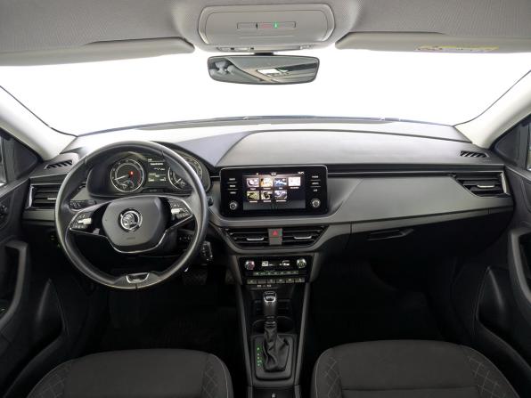 Skoda Rapid II с пробегом 2021 года, цена 1 810 000 рублей, 79354 км, лифтбек, Автокод Объявления