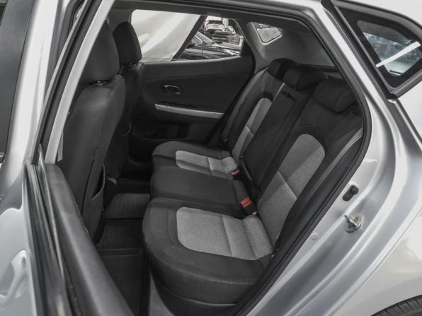 Kia Ceed II Рестайлинг с пробегом 2018 года, цена 1 319 000 рублей, 179623 км, хэтчбек, Автокод Объявления