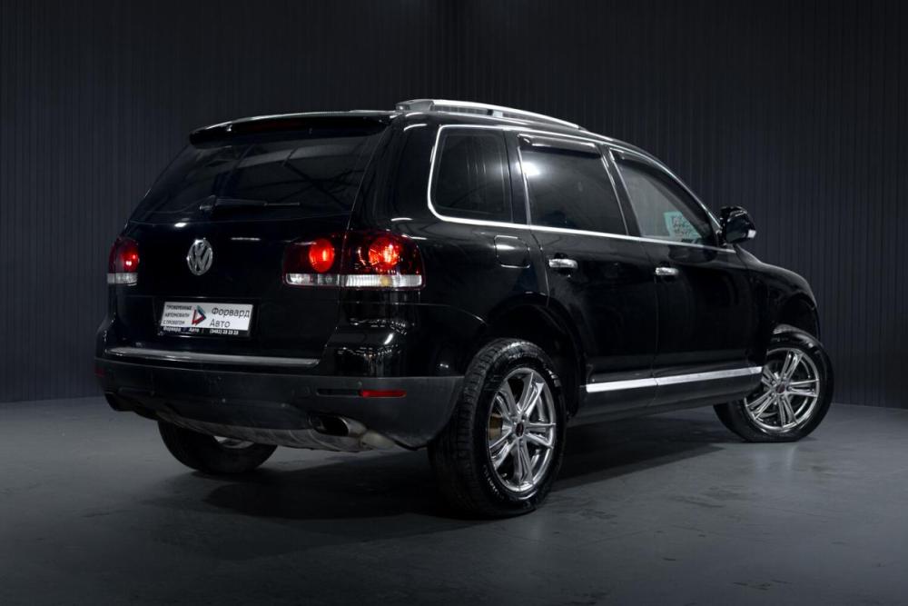 Volkswagen Touareg I Рестайлинг Тюмень  - изображение 7