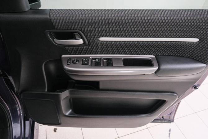 Honda Stepwgn V с пробегом 2017 года, цена 2 149 000 рублей, 109950 км, минивэн, Автокод Объявления