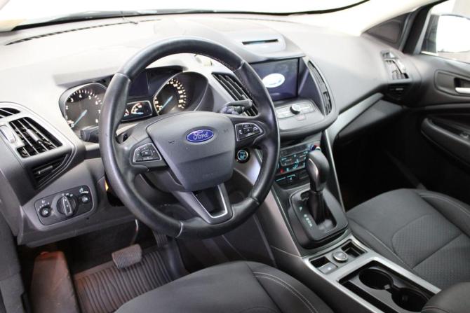Ford Kuga II Рестайлинг с пробегом 2017 года, цена 1 735 000 рублей, 136965 км, внедорожник, Автокод Объявления
