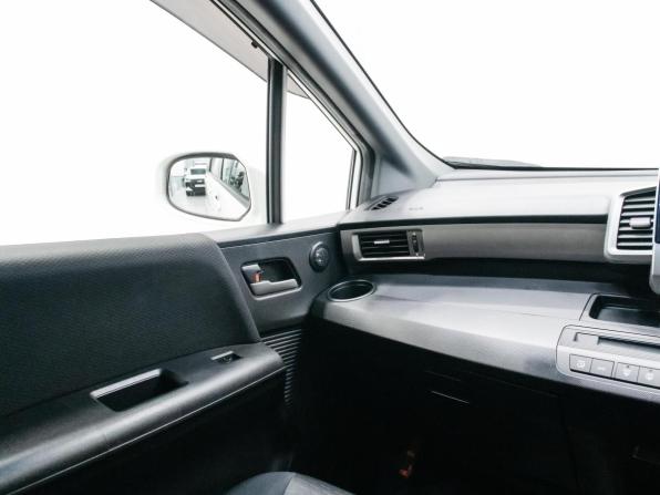 Honda Freed I Рестайлинг с пробегом 2012 года, цена 1 220 000 рублей, 86386 км, компактвэн, Автокод Объявления