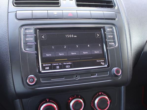 Volkswagen Polo V с пробегом 2014 года, цена 639 000 рублей, 211476 км, седан, Автокод Объявления
