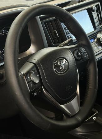 Toyota RAV4 IV (XA40) Рестайлинг с пробегом 2017 года, цена 1 975 000 рублей, 198908 км, внедорожник, Автокод Объявления