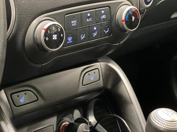 Hyundai ix35 I с пробегом 2013 года, цена 1 240 000 рублей, 75567 км, внедорожник, Автокод Объявления