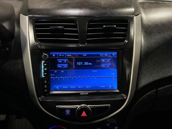 Hyundai Solaris I Рестайлинг с пробегом 2014 года, цена 700 000 рублей, 285123 км, седан, Автокод Объявления