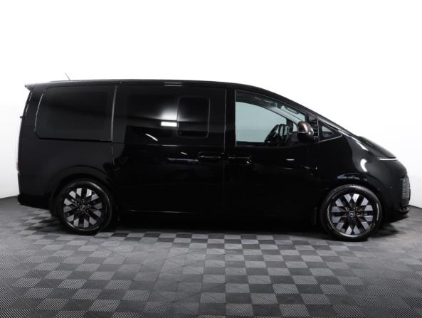 Hyundai Staria I с пробегом 2022 года, цена 5 598 000 рублей, 34614 км, минивэн, Автокод Объявления