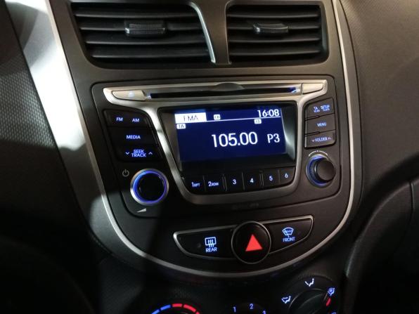 Hyundai Solaris I Рестайлинг с пробегом 2015 года, цена 844 000 рублей, 164081 км, седан, Автокод Объявления