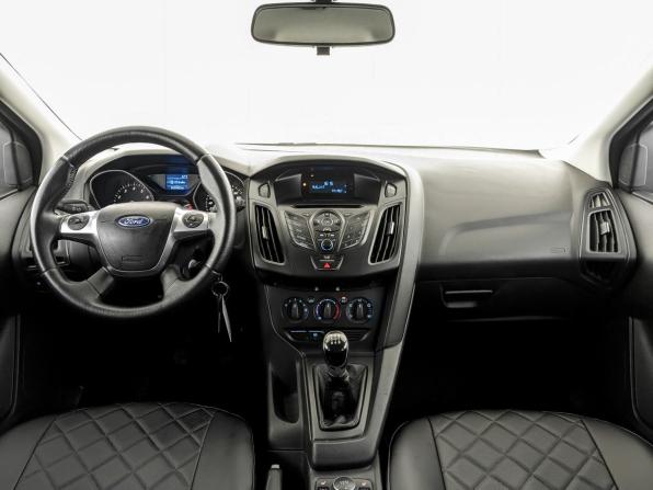 Ford Focus III с пробегом 2013 года, цена 690 000 рублей, 142432 км, хэтчбек, Автокод Объявления