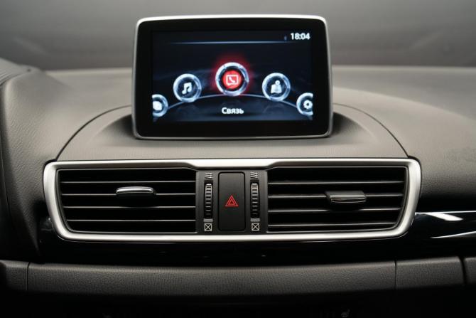 Mazda 3 III (BM) с пробегом 2014 года, цена 1 570 000 рублей, 62000 км, седан, Автокод Объявления