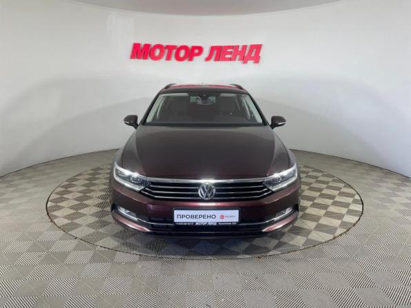Volkswagen Passat B8 с пробегом 2018 года, цена 1 669 000 рублей, 121800 км, универсал, Автокод Объявления
