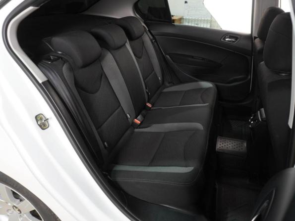 Peugeot 408 I с пробегом 2015 года, цена 949 000 рублей, 57378 км, седан, Автокод Объявления